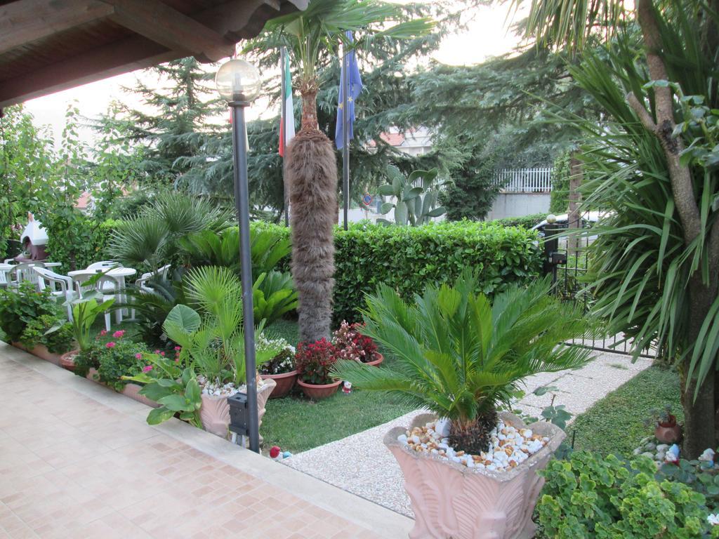 B&B Le Begonie Ασκόλι Πιτσένο Εξωτερικό φωτογραφία
