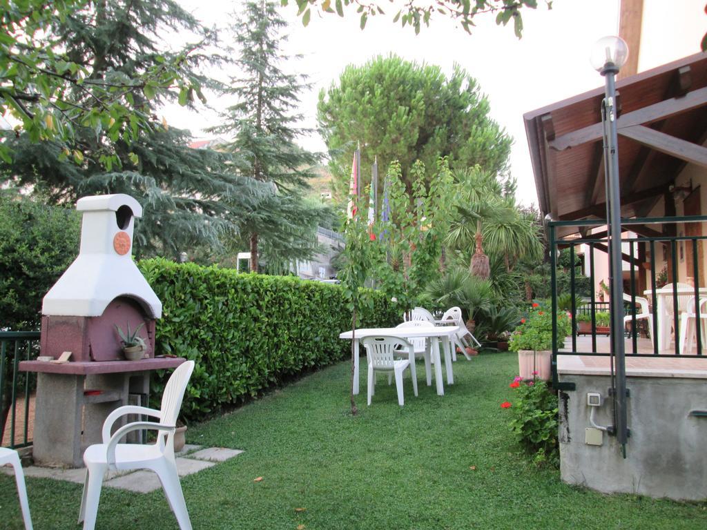 B&B Le Begonie Ασκόλι Πιτσένο Εξωτερικό φωτογραφία