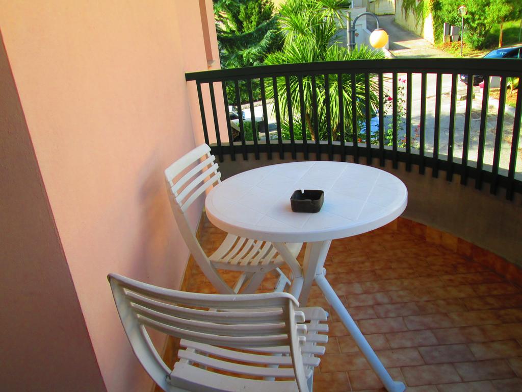 B&B Le Begonie Ασκόλι Πιτσένο Δωμάτιο φωτογραφία